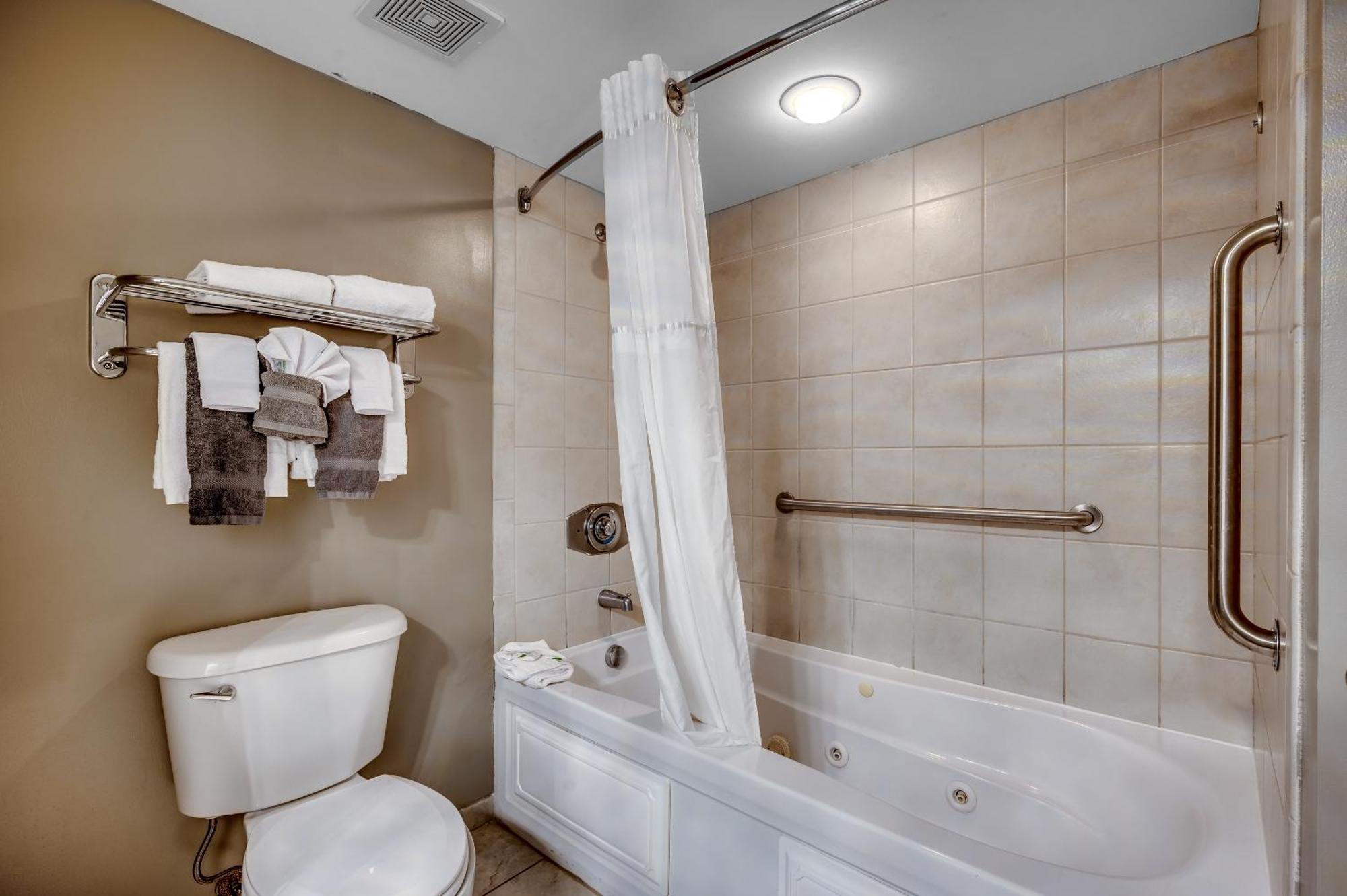 Stunning Oceanfront King Suite On 18Th Floor Centrally Located Миртл-Бич Экстерьер фото